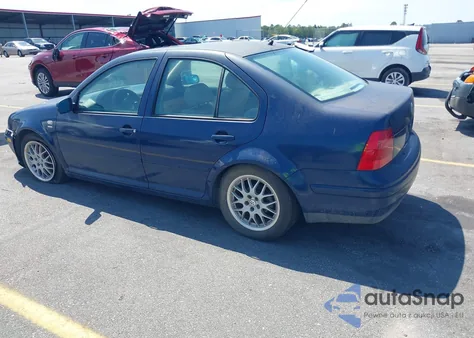 2001 Volkswagen Jetta Wolfsburg z USA, uszkodzony, nr VIN 3VWPD69M21M181433